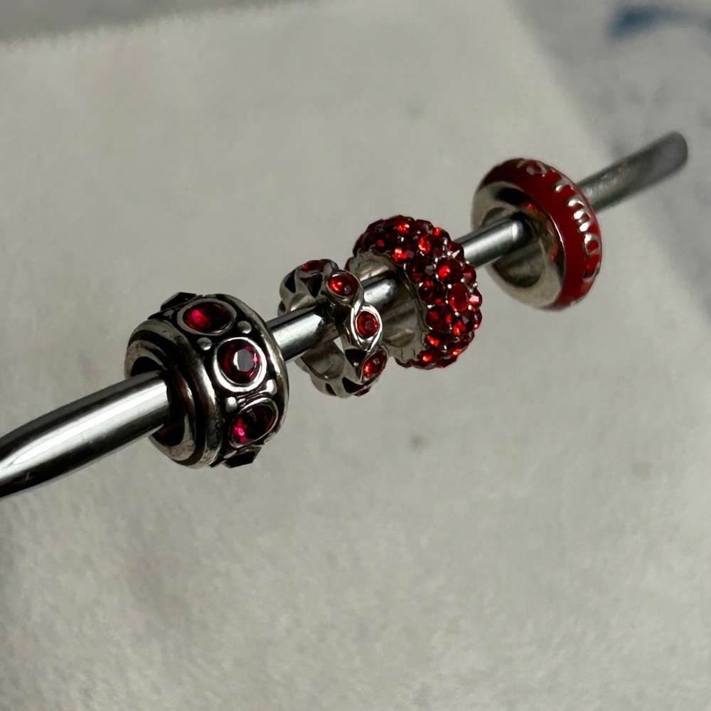 Brighton Sparkly Holiday Spacers Red Crystals Silver Plated Glam Lot of 4 - Picture 9 of 12